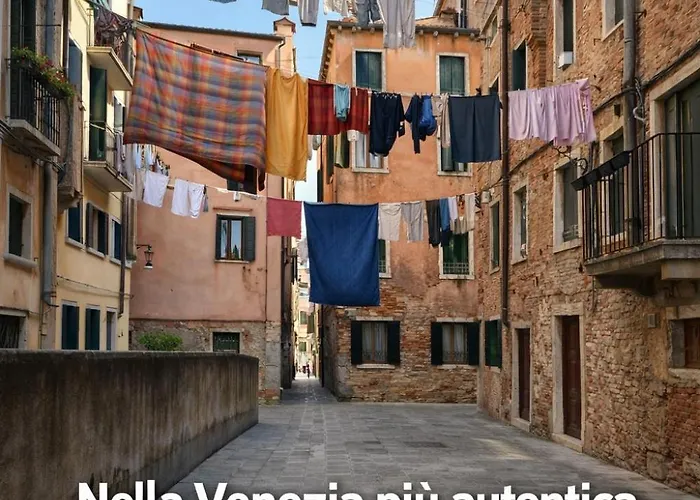 Charming One-bedroom In Authentic Venice, Biennale Area Venice