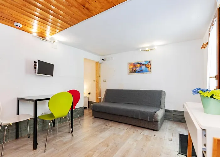 Charming One-bedroom In Authentic Venice, Biennale Area * 威尼斯